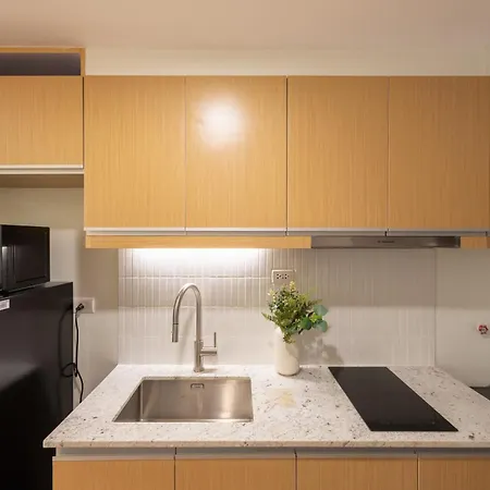 Luxury 1 Bedroom City View In Park Mckinley West Fast Wi-Fi Washer Dryer
