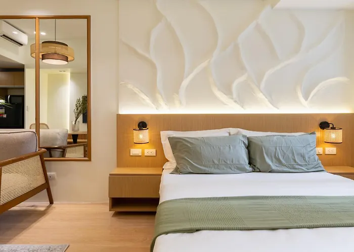 Luxury 1 Bedroom View In Park Mckinley West Fast Wi-fi Washer Dryer Aparthotel *