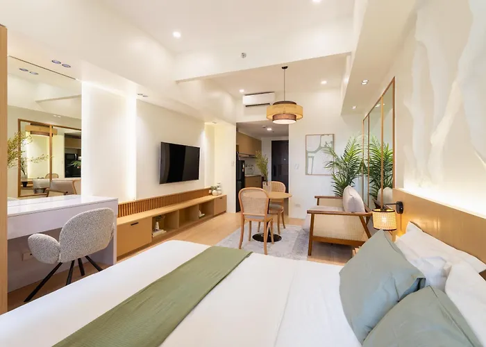 Luxury 1 Bedroom View In Park Mckinley West Fast Wi-fi Washer Dryer Aparthotel *