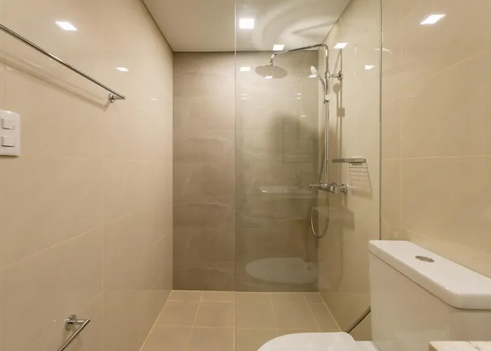 Luxury 1 Bedroom View In Park Mckinley West Fast Wi-fi Washer Dryer Aparthotel